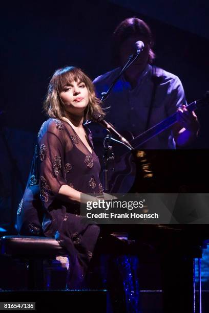 American singer Norah Jones performs live on stage during a concert at the Tempodrom on July 17, 2017 in Berlin, Germany.