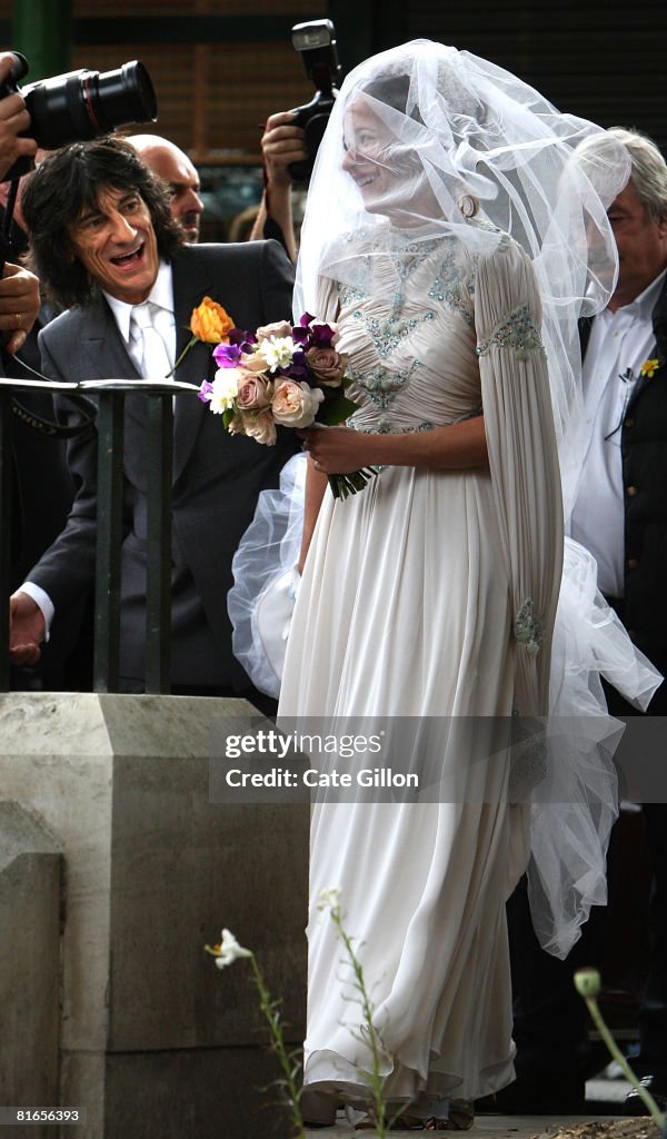 Leah Wood And Jack Macdonald Wedding At Southwark Cathedral