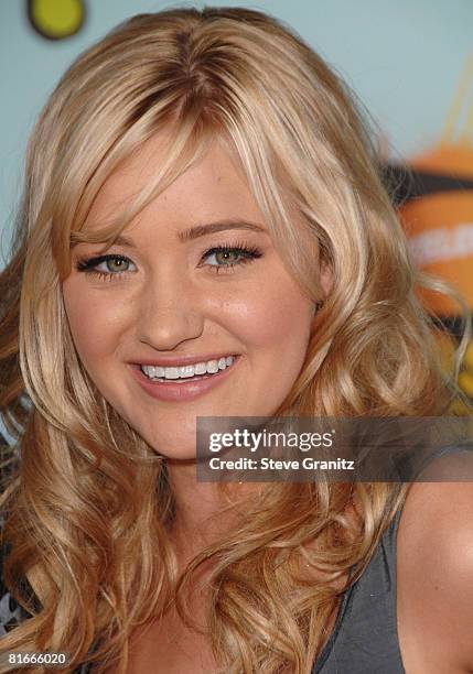 Michalka arrives at the 2008 Nickelodeons Kids Choice Awards at the Pauley Pavilion on March 29, 2008 in Los Angeles