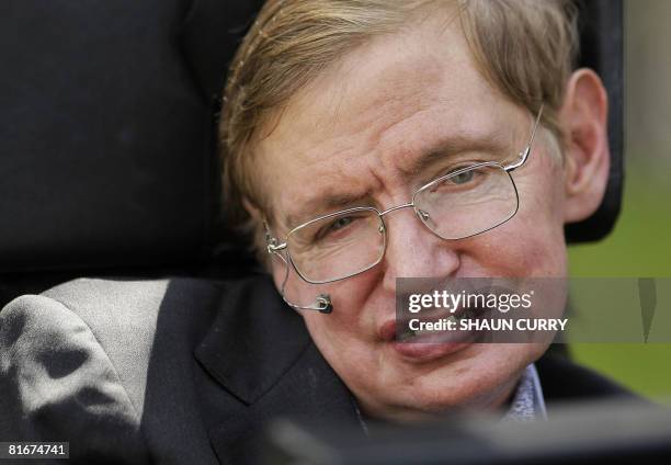 British scientist Stephen Hawking attends the 2008 Cambridge Honnorary Degrees 2008's procession on June 23, 2008 at Cambridge Universtity. The...