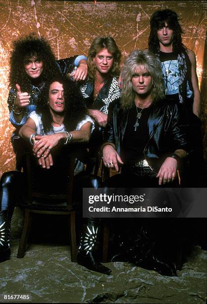 19 Guitarist Robbin Crosby Of Ratt Dies At Age 42 File Photos Photos