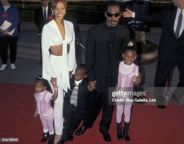 Shane Murphy, Nicole Mitchell Murphy, Eddie Murphy, Miles Murphy and Brea Murphy