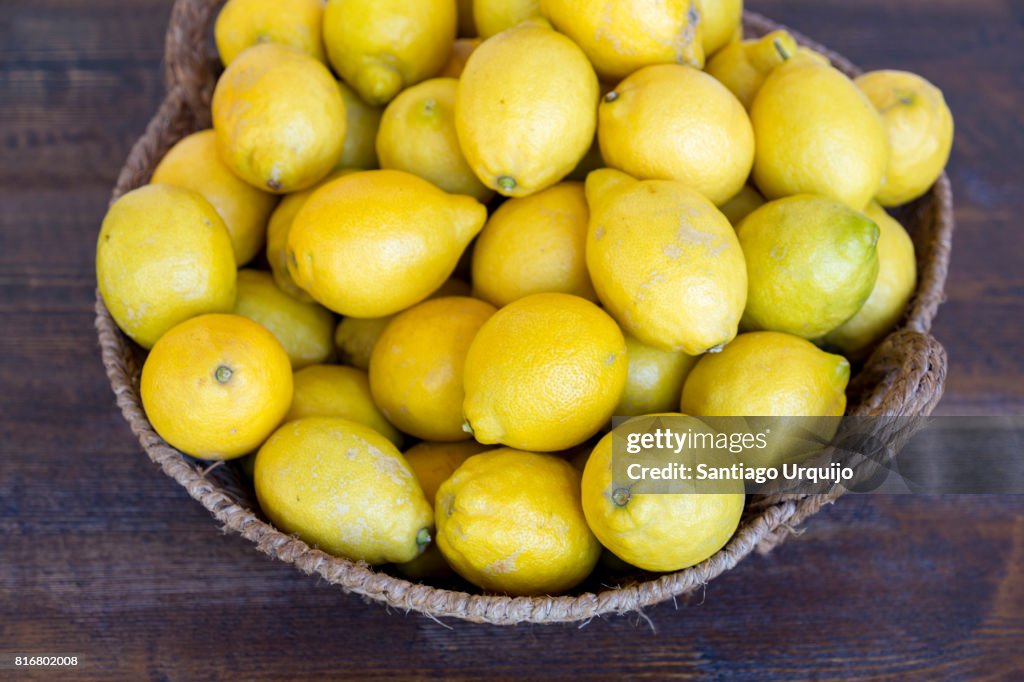 Bowl full of lemons