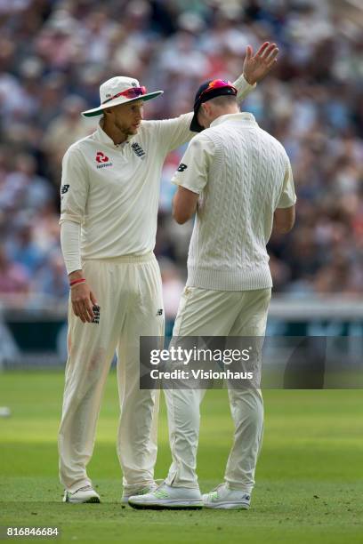 England captain Joe Root in discussion withJimmy Anderson during the third day of the second test between England and South Africa at Trent Bridge on...