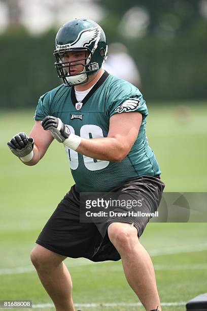 Offensive tackle Mike McGlynn of the Philadelphia Eagles blocks during mini-camp on May 27, 2008 at the NovaCare Complex in Philadelphia,...