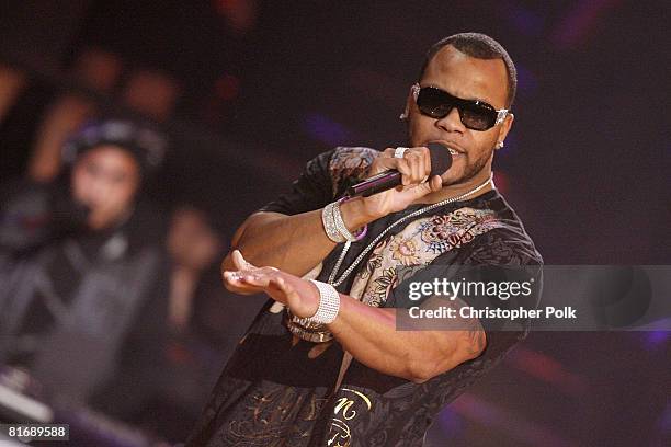 Flo Rida Crew Flo Rida Rapper Photos and Premium High Res Pictures - Getty Images