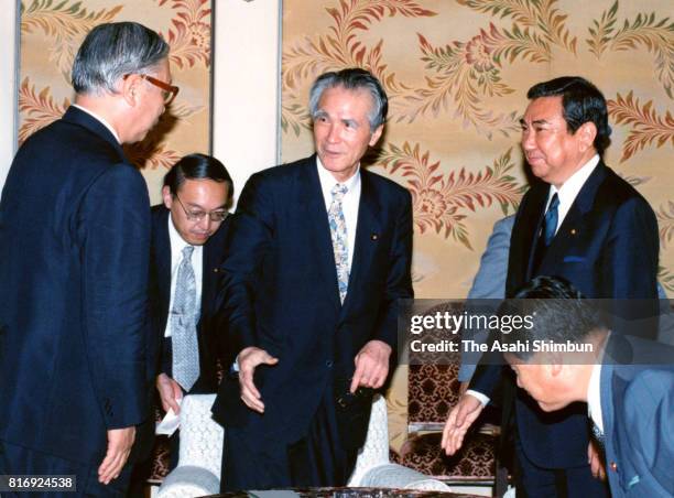 Social Democratic Party leader Tomiichi Murayama holds a meeting with coalition party leaders Masayoshi Takemura of New Party Sakigake and Yohei Kono...