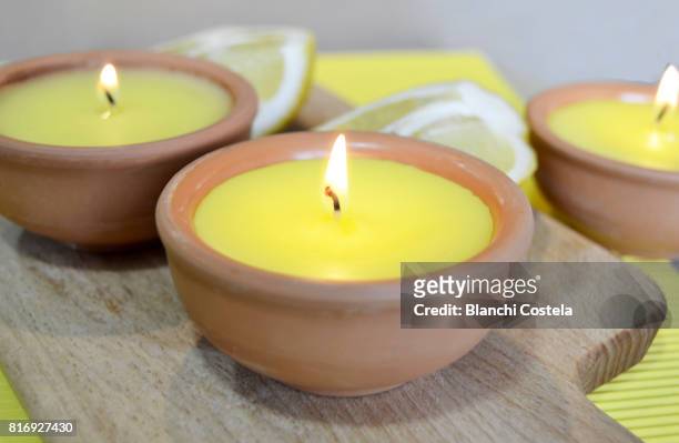citronella candles - erva cidreira imagens e fotografias de stock