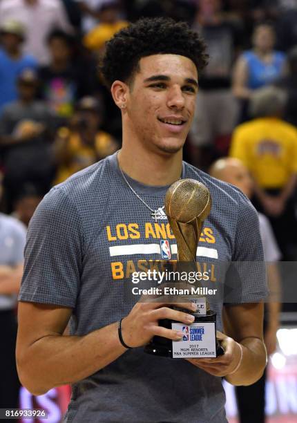 Lonzo Ball of the Los Angeles Lakers accepts the NBA Summer League 2017 Most Valuable Player award before the championship game of the 2017 Summer...