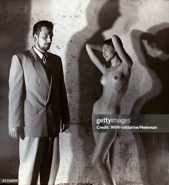 businessman staring at nude woman (b&w) - pubic hair young women stock pictures, royalty-free photos & images