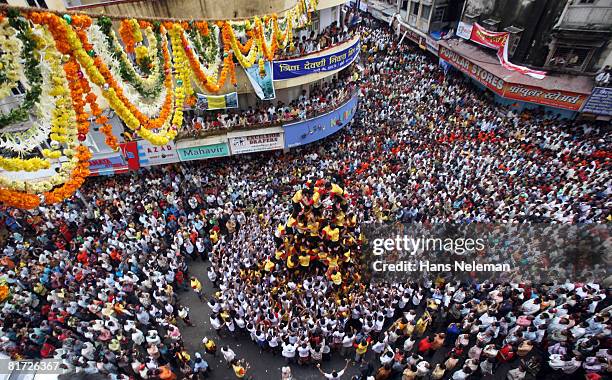 people celebrating janmashtami - krishna janmashtami stock pictures, royalty-free photos & images