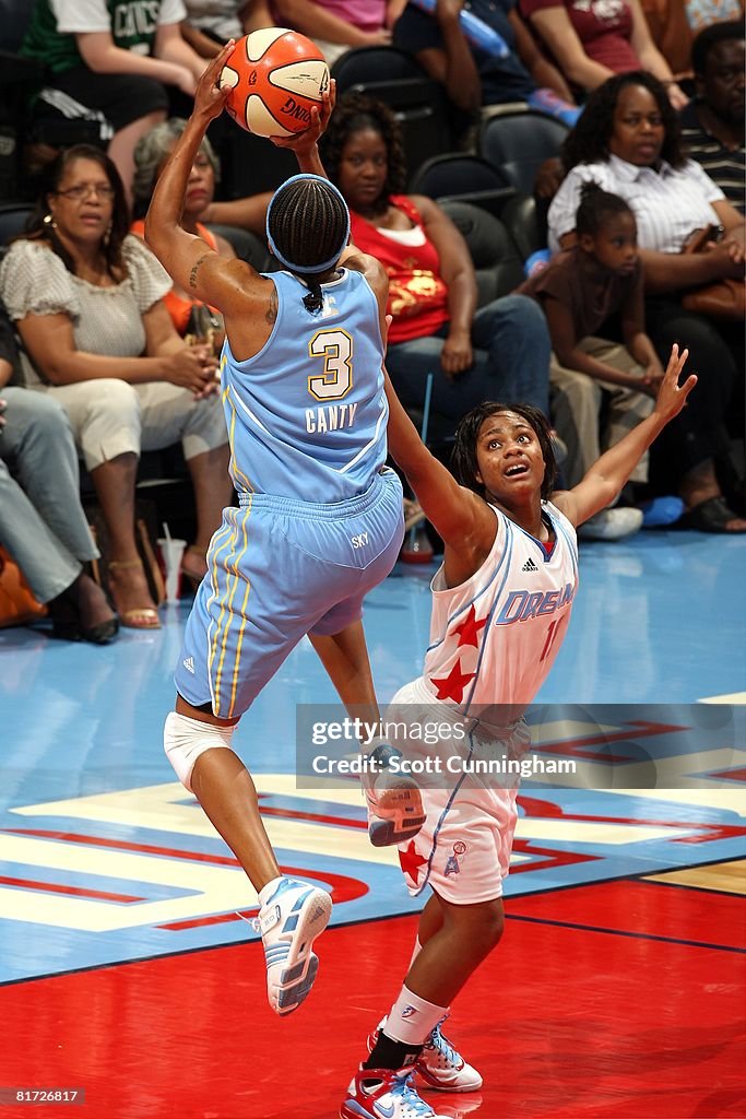 Chicago Sky v Atlanta Dream