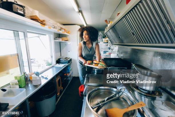 sandiches 食品范工人 - street food truck 個照片及圖片檔