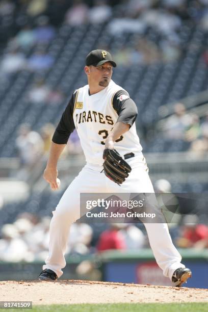 Tyler Yates of the Pittsburgh Pirates pitches during the game against the Arizona Diamondbacks at PNC Park in Pittsburgh, Pennsylvania on June 9,...