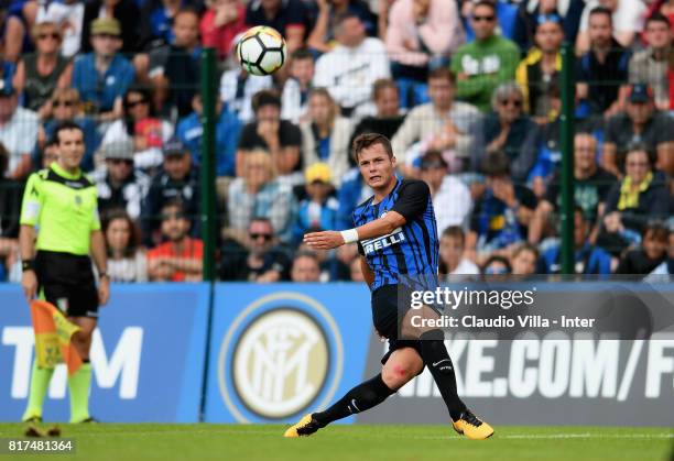 Zinho Vanheusden of FC Internazionale in action during the Pre-Season Friendly match between FC Internazionale and Nurnberg on July 15, 2017 in...