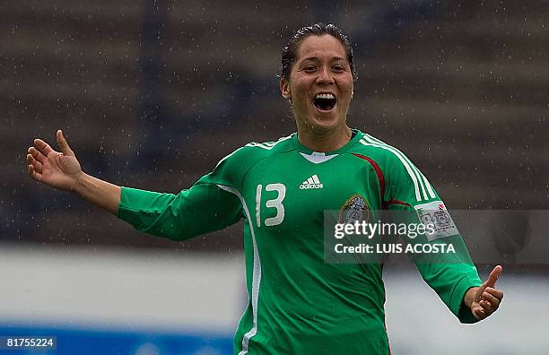 Mexico's Susana Mendoza celebrates after her team defeated Costa Rica and qualified for the FIFA Women Under-20 World Cup Chile 2008, on June 28,...