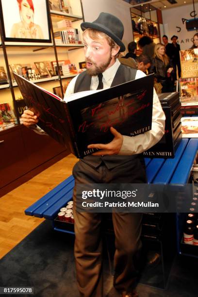 Brian Bowen Smith attends Bookmarc Celebrates Brian Bowen Smith and the Men and Women of Los Angeles at Bookmarc Store on December 15, 2010 in Los...