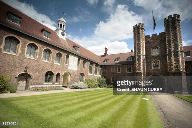 General view of the Cambridge University campus on June 23, 2008. In 2009, Cambridge university will be marking its 800th anniversary. AFP PHOTO...