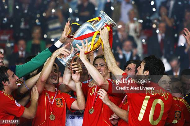 Fernando Torres Euro 2008 Photos And Premium High Res Pictures Getty fernando-torres-euro-2008-photos-and-premium-high-res-pictures-getty