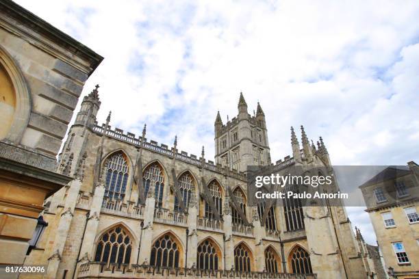 bath abbey church perpendicular gothic architecture in england - perpendicular gothic architecture stock-fotos und bilder