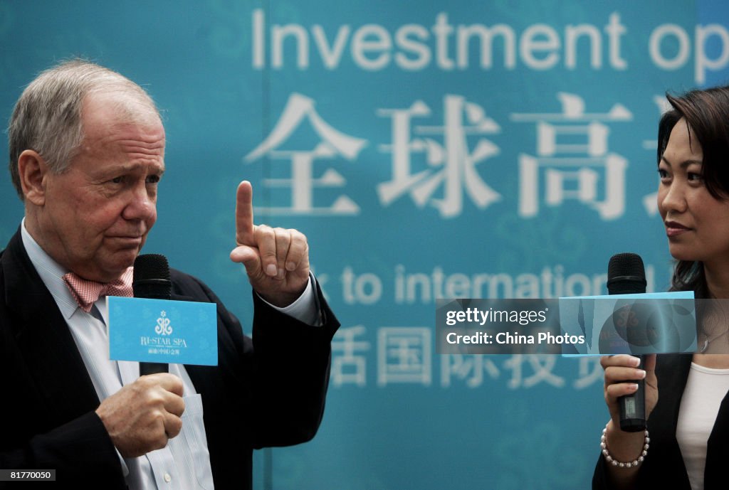 International Investor Jim Rogers Delivers Speech In Shanghai