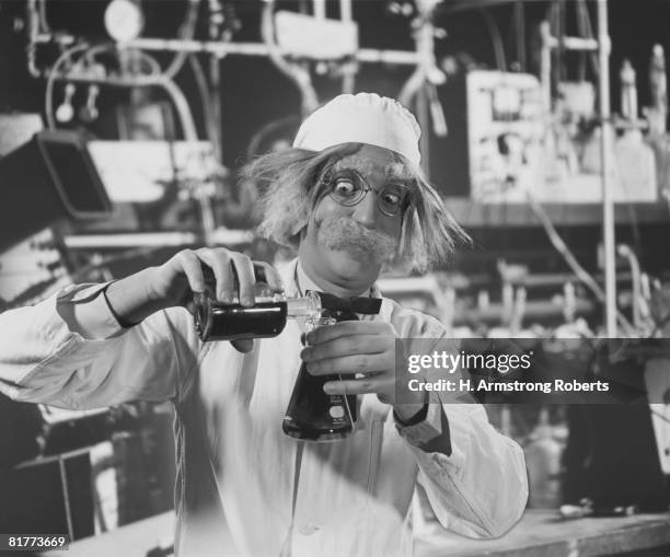 216 Vintage Mad Scientist Stock Photos and High-Res Images - Getty