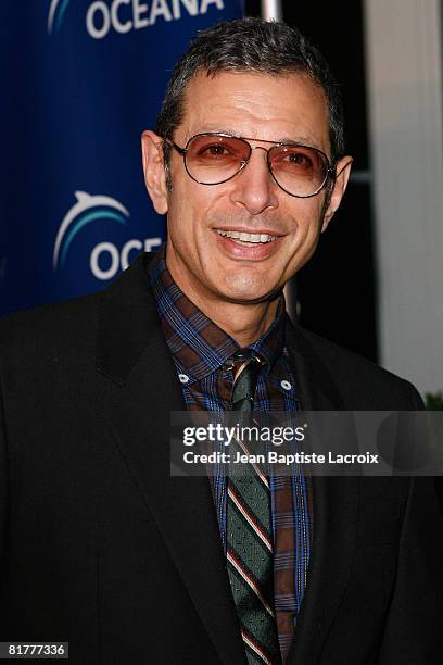 Jeff Goldblum arrives at the Annual Oceana Partner?s Awards Gala held at the home of Jena & Michael King on October 5, 2007 in Pacific Palissades,...