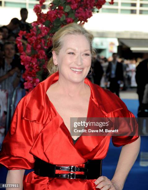 Meryl Streep arrives at the UK film premiere of "Mamma Mia!" the Movie at the Odeon Leicester Square on June 30, 2008 in London, England.