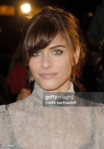 Amanda Peet