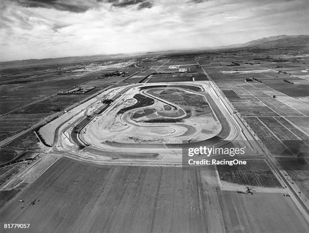 Ontario Racetrack 962 Ontario Motor Speedway Ontario Stock Photos, High-Res Pictures, and ...