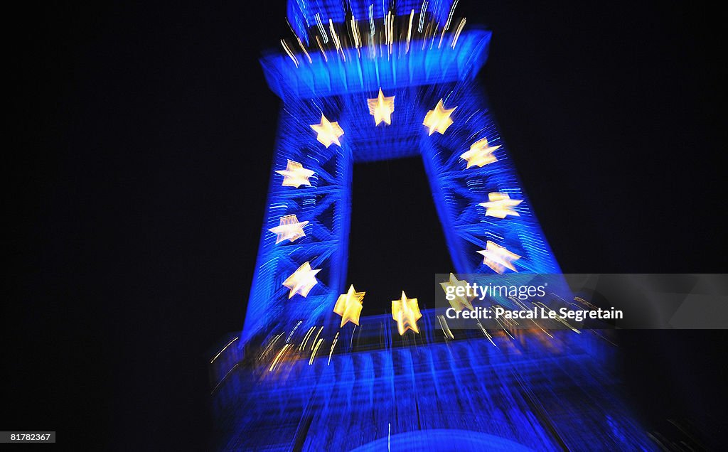 Eiffel Tower Projects EU Flag As France Assumes Union Presidency