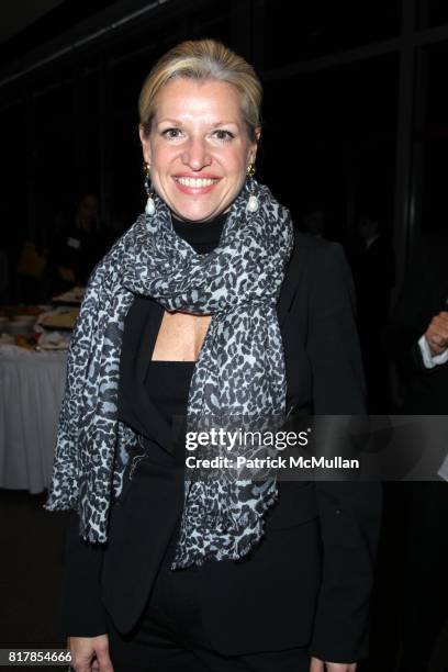 Mindy Reeves 104 John E Reeves Hall Stock Photos, High-Res Pictures, and Images ...