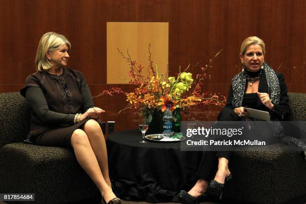 Mindy Reeves 104 John E Reeves Hall Stock Photos, High-Res Pictures, and Images ...