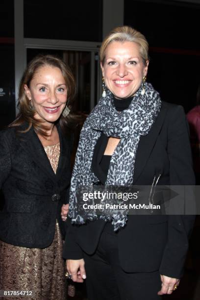 Mindy Reeves John E Reeves Hall Photos and Premium High Res Pictures - Getty Images