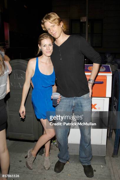 Carrie Shaltz and Shaun Mader attend Adam Suerte, Zach Hyman, The Shaltzes Studio Opening at The Damn on September 24, 2010.
