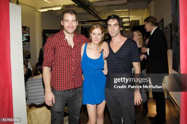 Jason Shaltz, Carrie Shaltz and Zach Hyman attend Adam Suerte, Zach Hyman, The Shaltzes Studio Opening at The Damn on September 24, 2010.