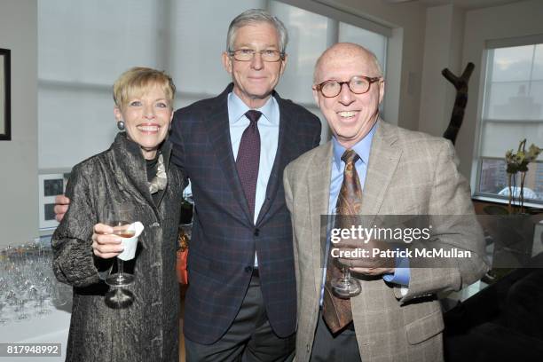 Penny Katz, John Wilkerson and Allan Katz attend Laura and Richard Parsons Host the Celebration of The AMERICAN FOLK MUSEUM'S Advocates for the Arts...