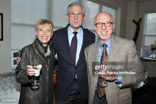 Penny Katz, John Wilkerson and Allan Katz attend Laura and Richard Parsons Host the Celebration of The AMERICAN FOLK MUSEUM'S Advocates for the Arts...