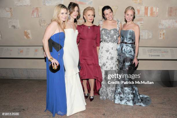 Devon Rafferty 31 Caroline Rafferty Photos & High Res Pictures - Getty Images