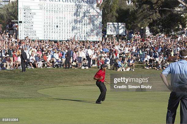 Tiger Woods victorious after making birdie putt on No. 18 during Sunday play at Torrey Pines GC. Putt forced Monday playoff. La Jolla, CA 6/15/2008...