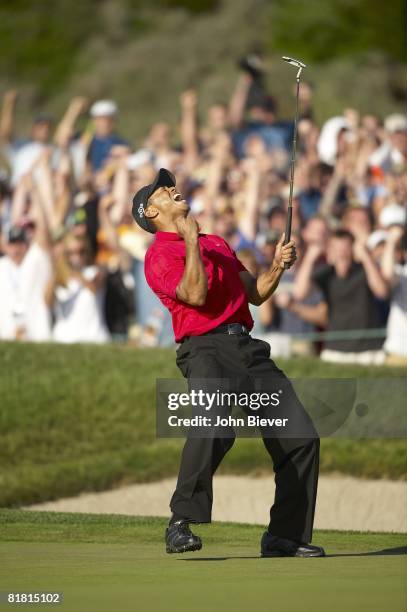 Tiger Woods victorious, reacting after making birdie putt on No. 18 during Sunday play at Torrey Pines GC. La Jolla, CA 6/15/2008 CREDIT: John Biever