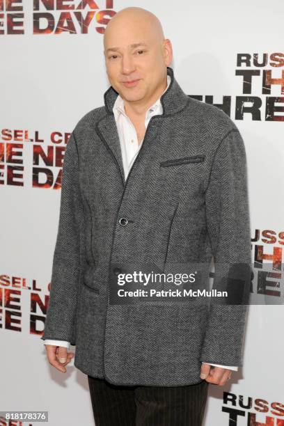 Evan Handler attends LIONSGATE and THE CINEMA SOCIETY host the premiere of THE NEXT THREE DAYS at Ziegfeld Theater on November 9, 2010 in New York...