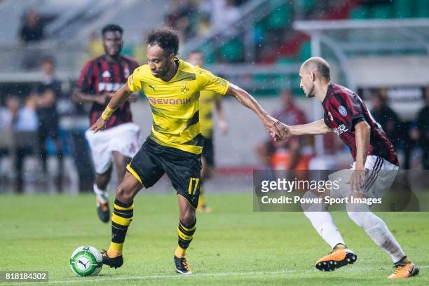 Borussia Dortmund Forward Pierre-Emerick Aubameyang in action against AC Milan Defender Gabriel Paletta during the International Champions Cup 2017...