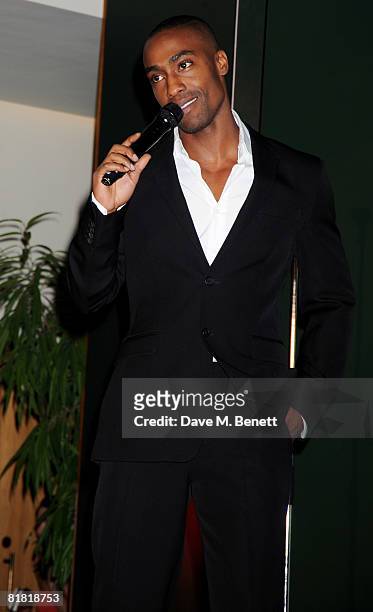 Simon Webbe performs on stage at the Salon Prive Summer Ball, at the Hurlingham Park on July 3, 2008 in London, England.