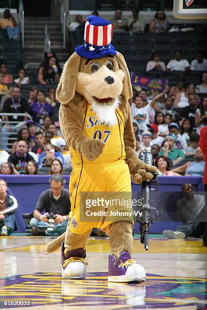 Sparky of the Los Angeles Sparks shows his patriotism during a break in the game against the Minnesota Lynx on July 3, 2008 at Staples Center in Los...
