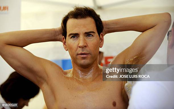 Spanish long distance swimmer David Meca prepares for his attempt to break an own long-distance swim world record at in Tarifa, on the southern tip...