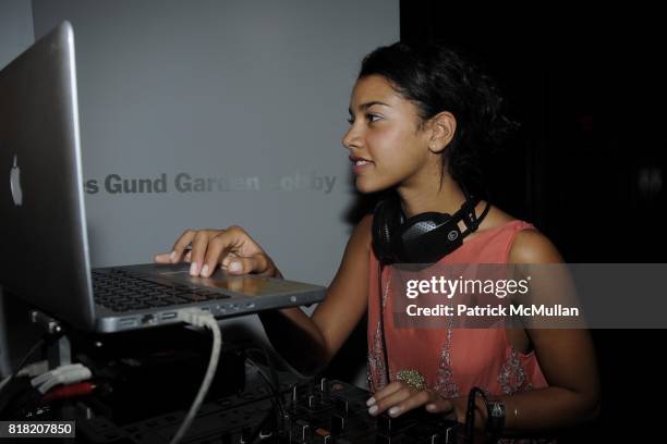 Hannah Roland 637 Hannah Roland Stock Photos, High-Res Pictures, and Images - Getty ...