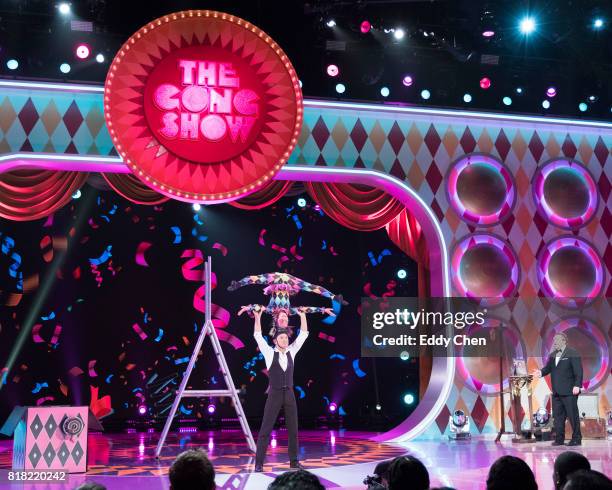 Megan Maya Photos et images de collection - Getty Images