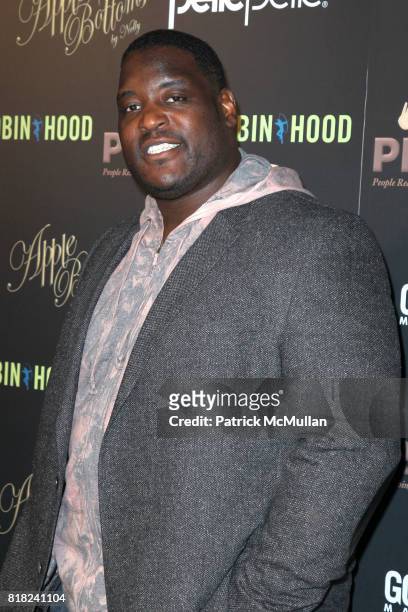 Damien Woody attends PROS, ROBIN HOOD and THE NEW YORK JETS Tear Up the PIERRE To Raise Funds for New Yorkers in Need at The Pierre on November 29,...