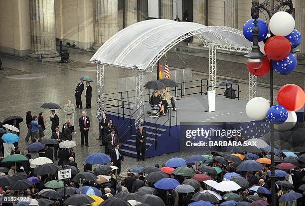 View taken during the opening ceremony for the new US embassy building on the "Pariser Platz" next to the Brandenburg Gate , in Berlin on July 4,...